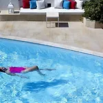 Hotel Mitos